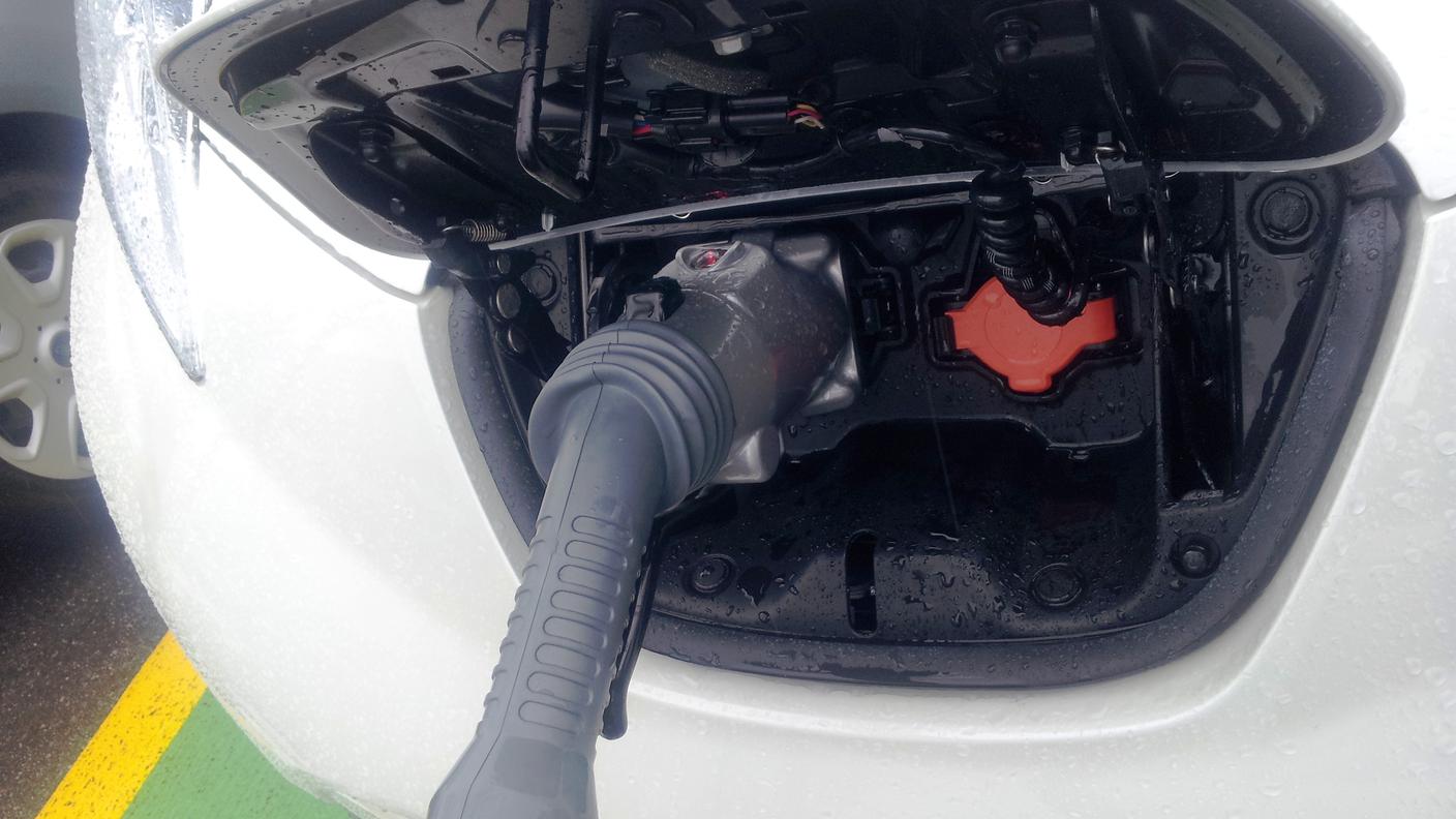Nissan Leaf.jpg