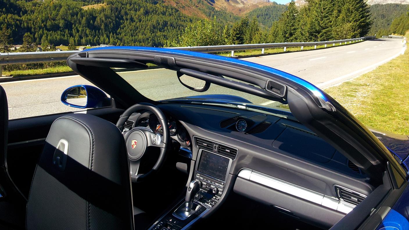 Porsche 911 Carrera 4 Cabrio