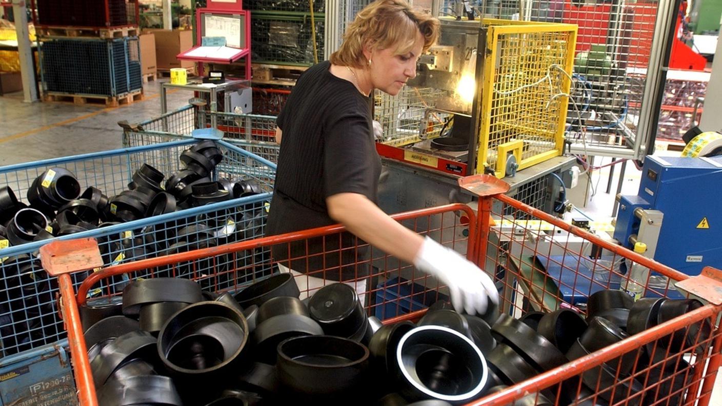 ky_lavoro_industria_donna.JPG