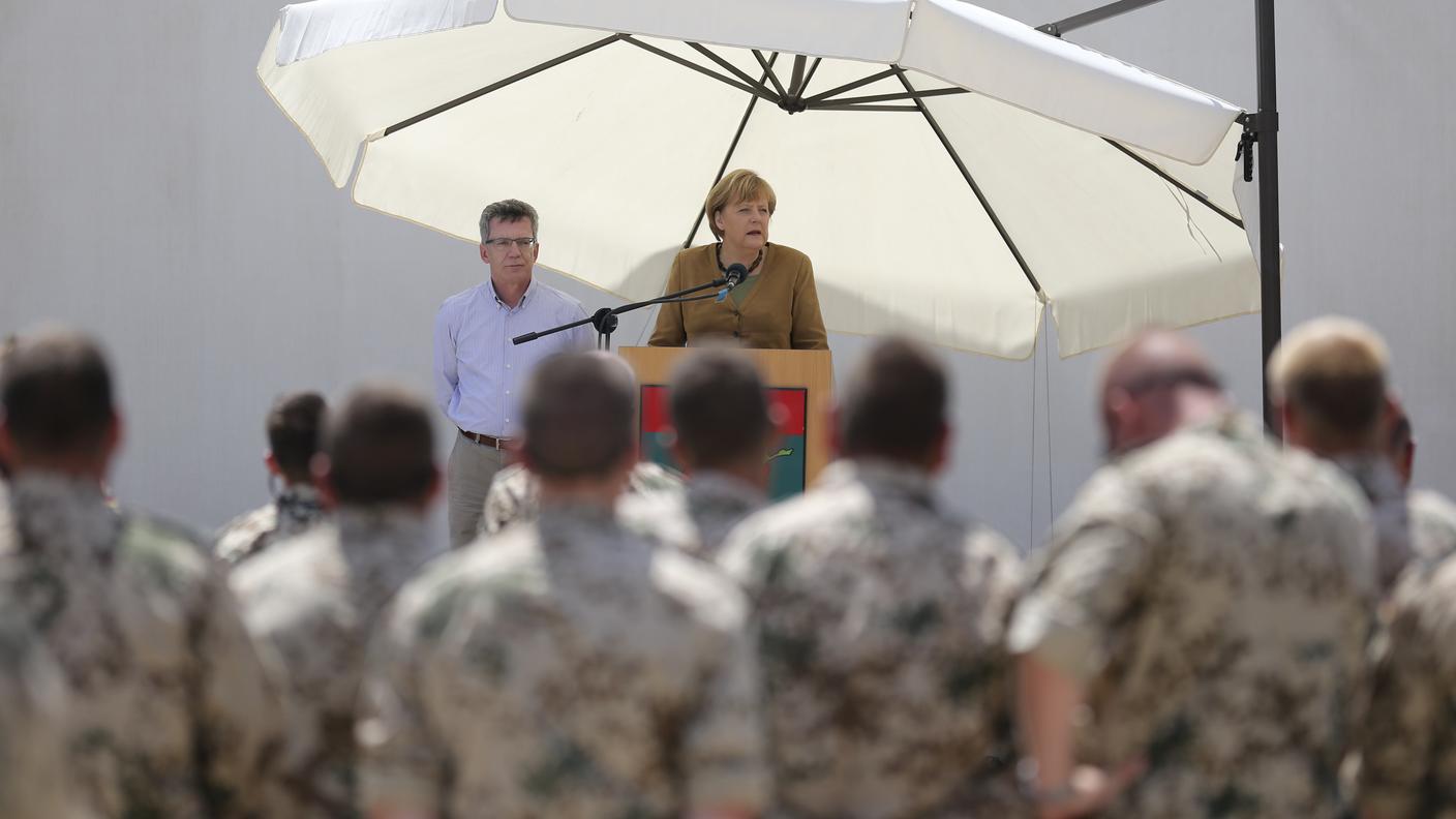 merkel afghanistan 10.05.2013RE.jpg
