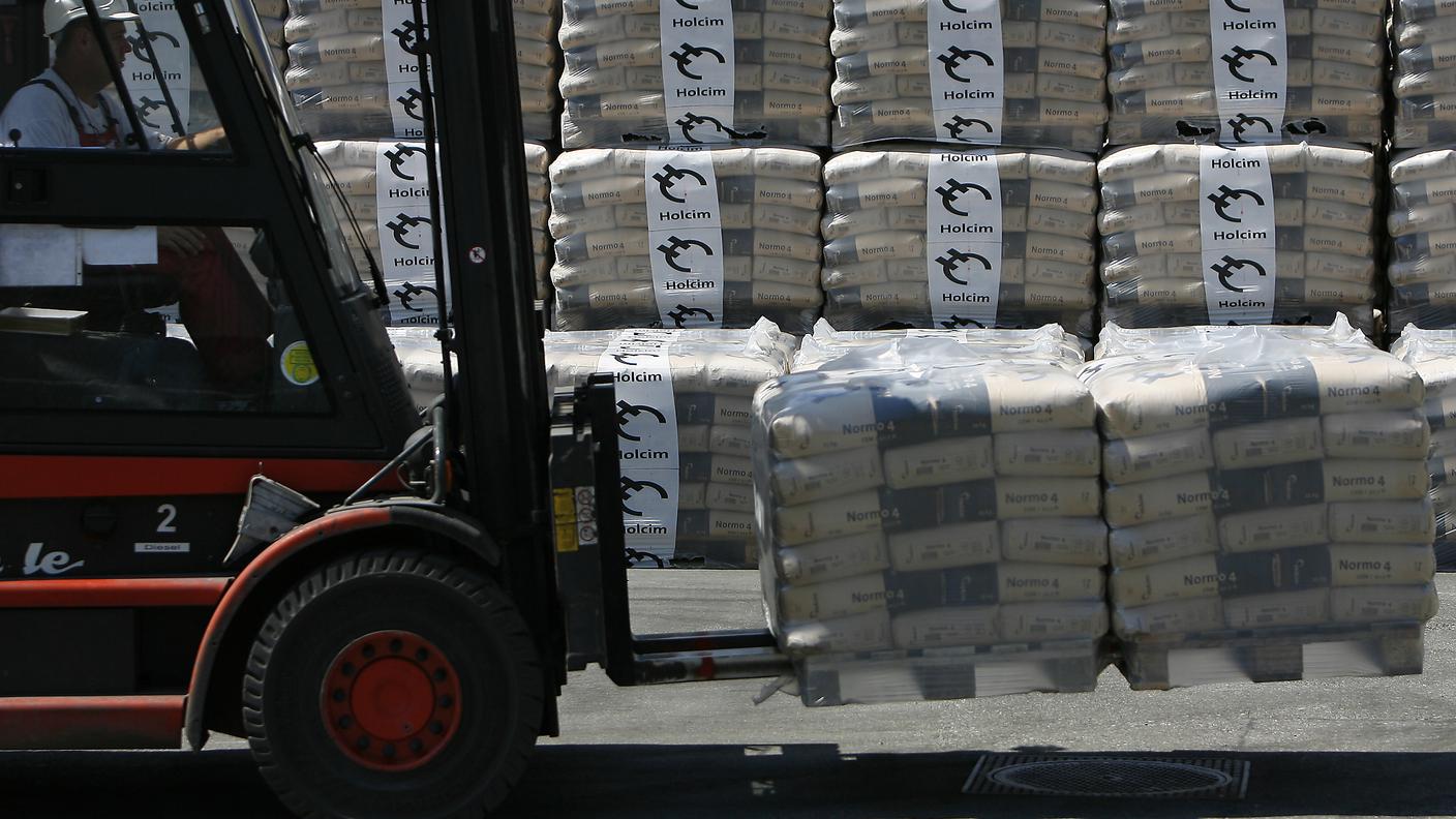 Tempi duri per il gruppo Holcim