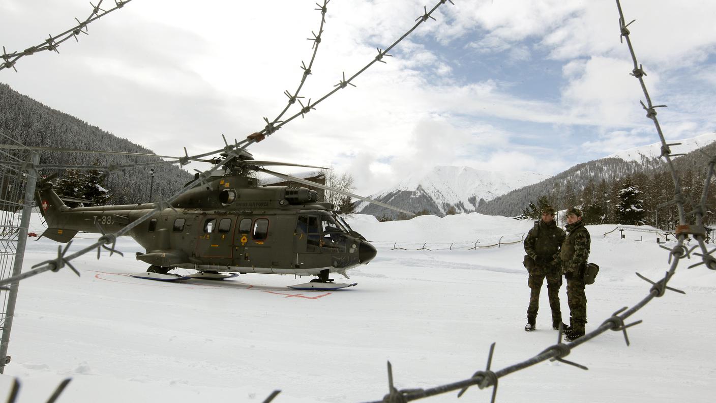 esercito davos wef 2012 rt.jpg
