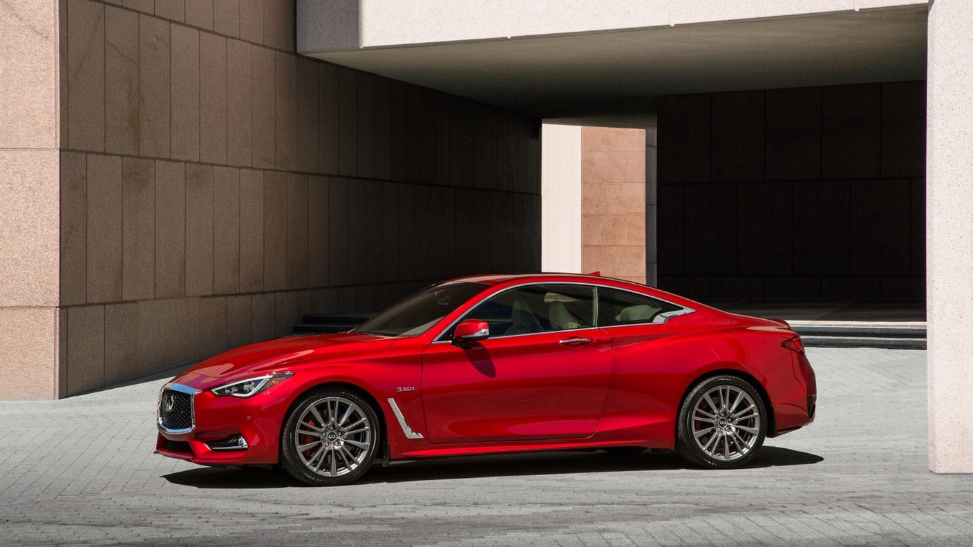 Il nuovo coupé Infiniti Q60 può avere pure la trazione integrale