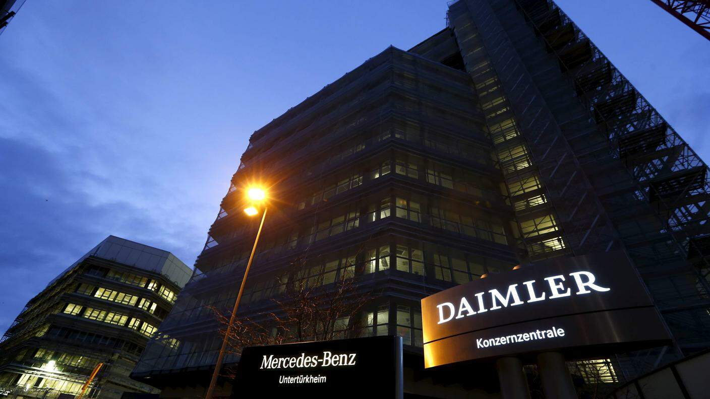 Si oscura la situazione di Mercedes-Benz in merito allo scandalo delle emissioni