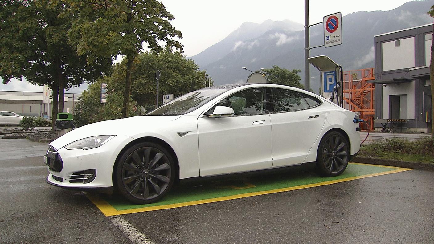 Tesla Model S P85