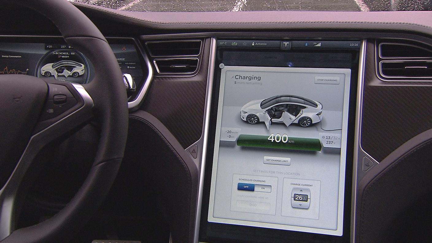 Tesla Model S P85