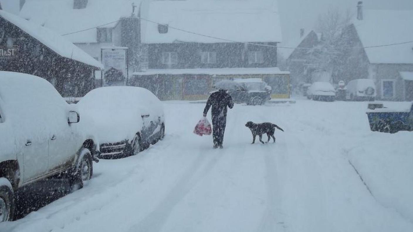 Oltre all'acqua, anche la neve ha creato disagi