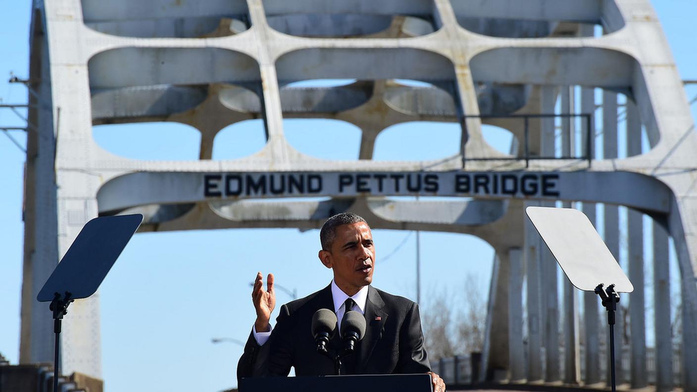 Obama parla dal "ponte dei diritti civili"