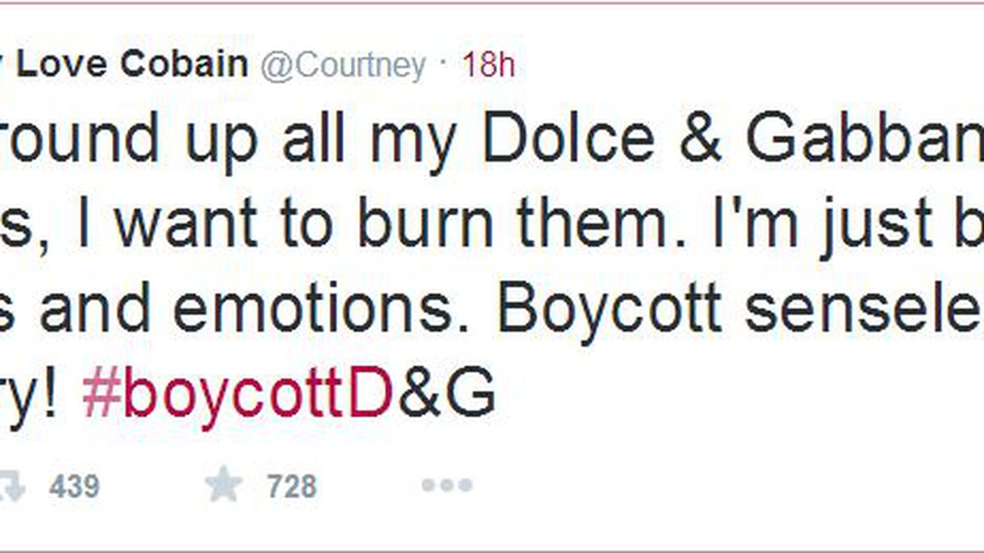 Courtney Love vuole bruciare tutti i suoi abiti D&G