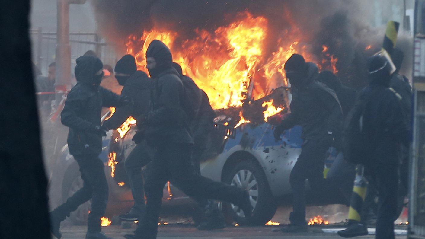Il movimento "Blockupy" ha organizzato la protesta contro la banca