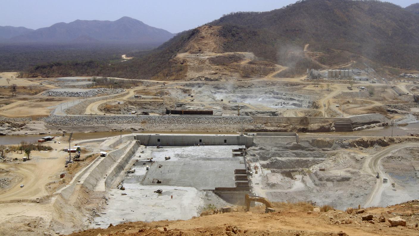Il cantiere per la costruzione della diga sul Nilo Azzurro in Etiopia