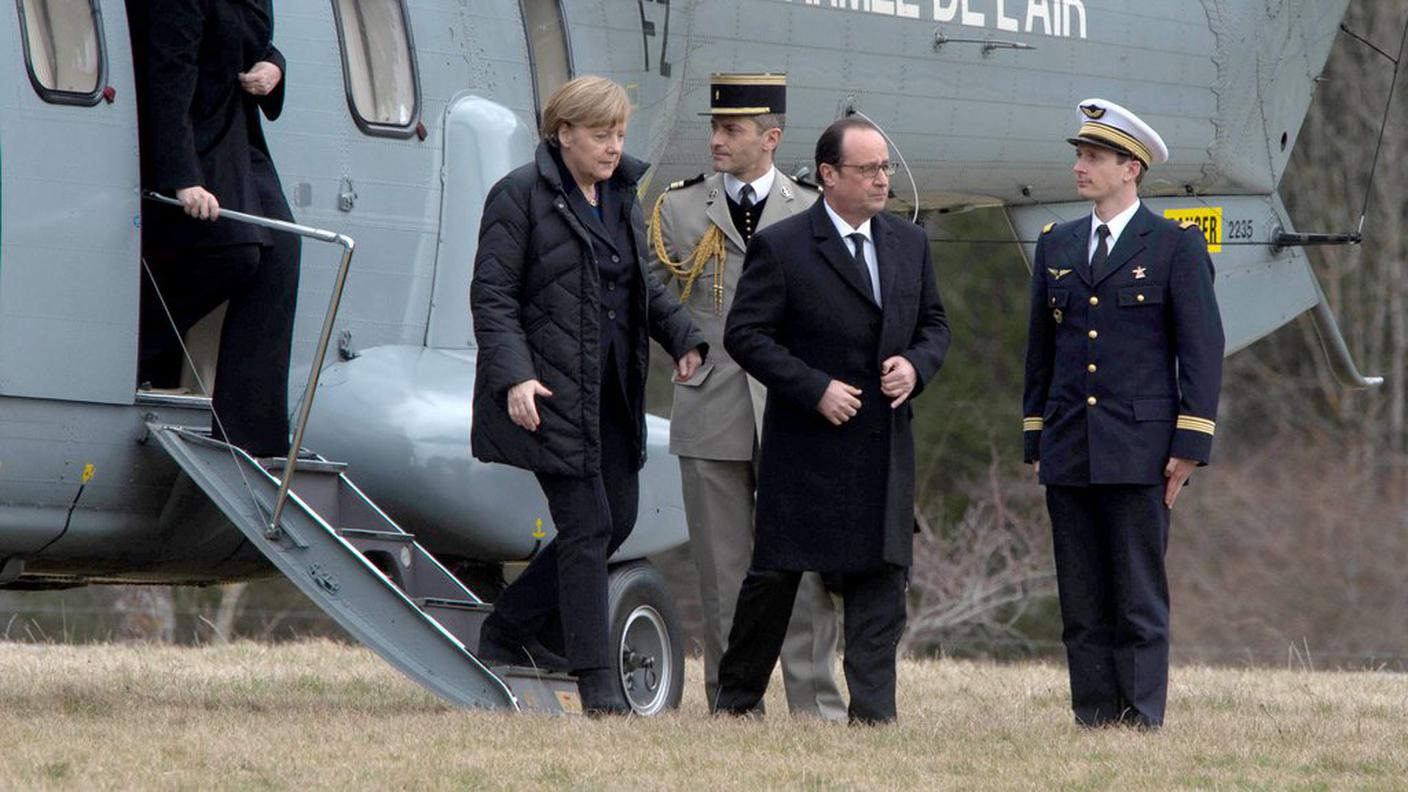L'arrivo di Angela Merkel e François Hollande a Seynes-Les-Alpes
