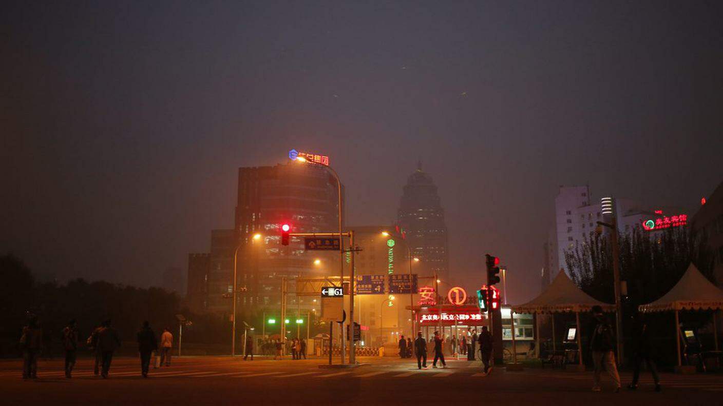 Una cappa di smog sopra Pechino