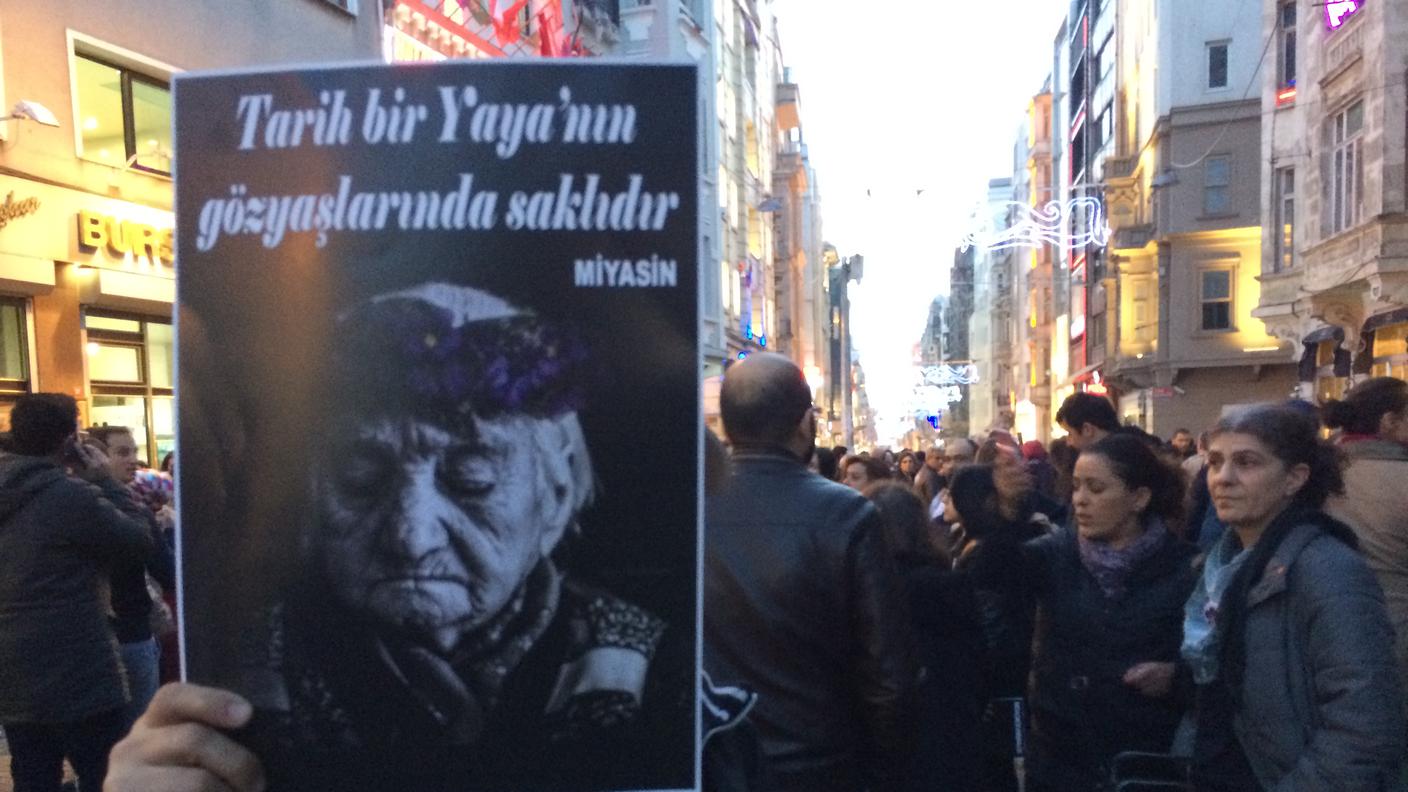 La manifestazione di venerdì sera a Istanbul