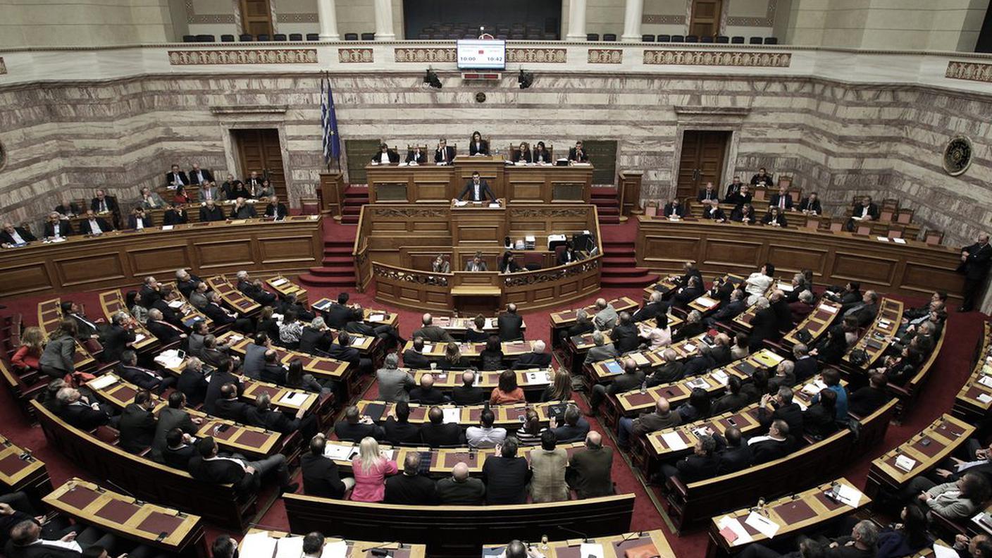 Il parlamento greco in cerca di liquidità ed ulteriori aiuti