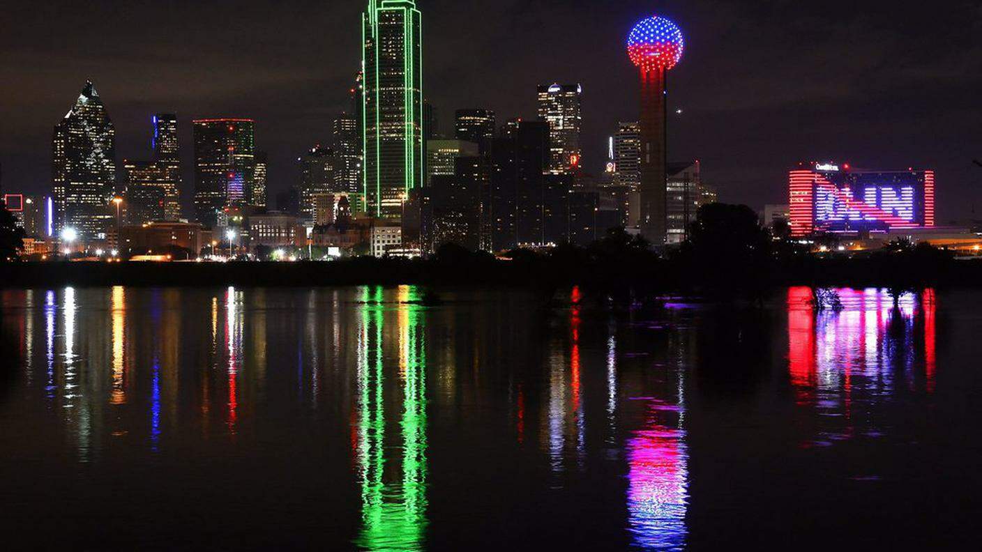 Dallas invasa dall'acqua