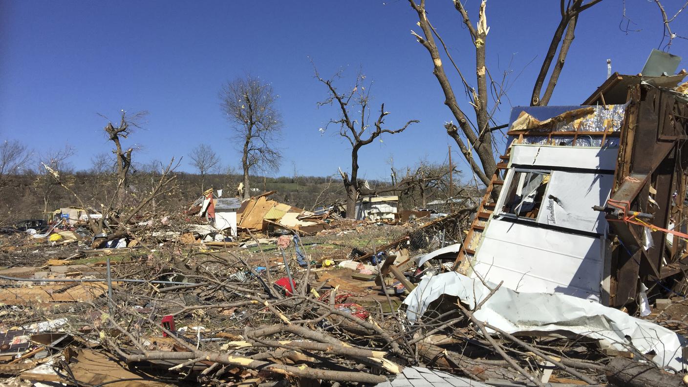 Il tornado ha fatto solo danni materiali venerdì in Colorado 