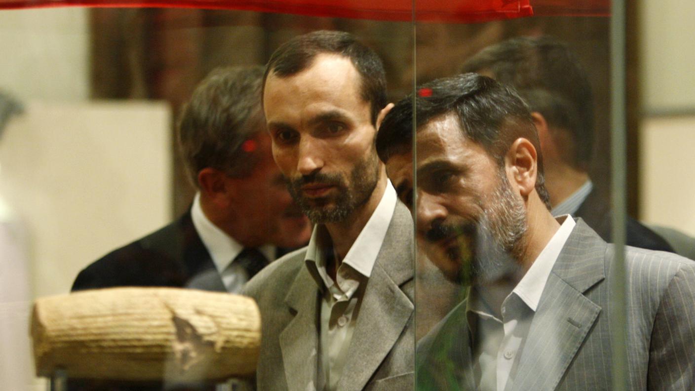 Hamid Baghaei (al centro) in un'immagine scattata nel 2010