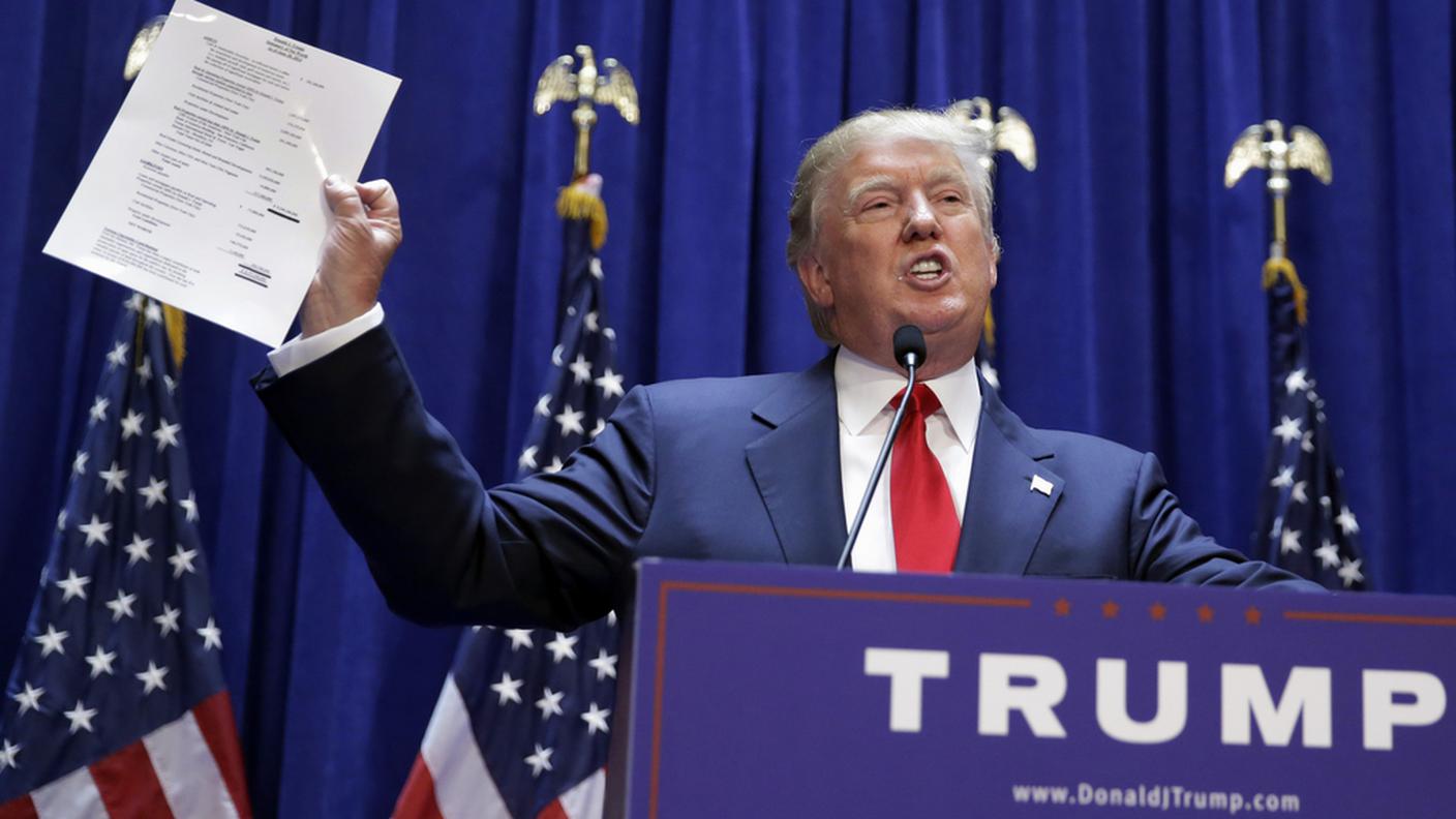 Donald Trump nella lobby della Trump Tower a New York