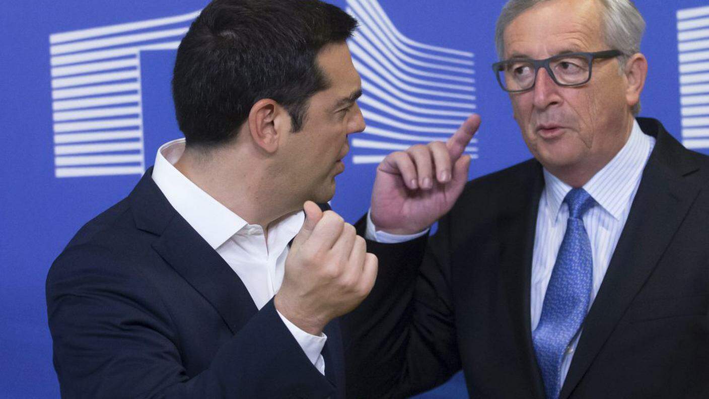 Su fronti opposti: Tsipras e Juncker