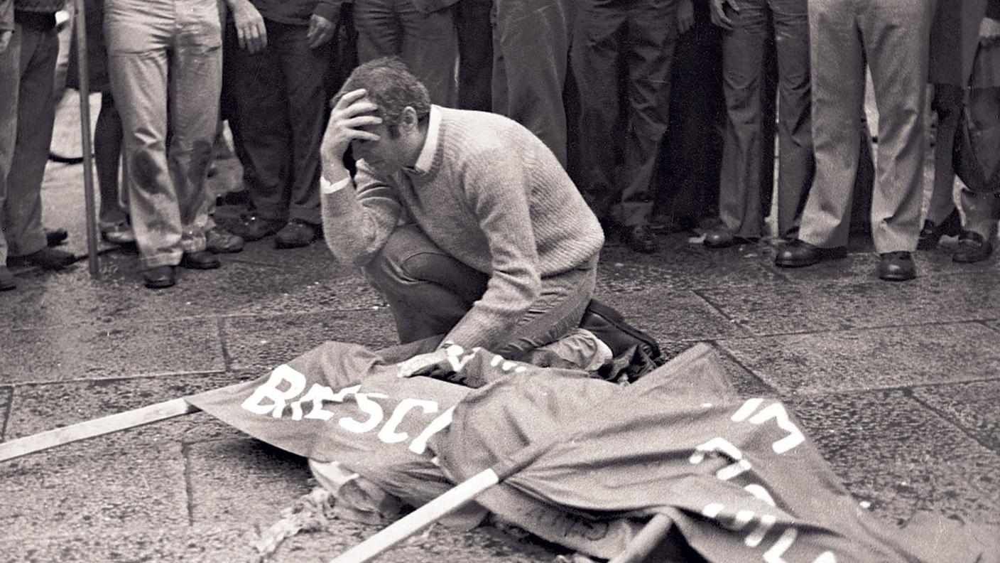L'esplosione provocò la morte di otto persone e il ferimento di altre 102