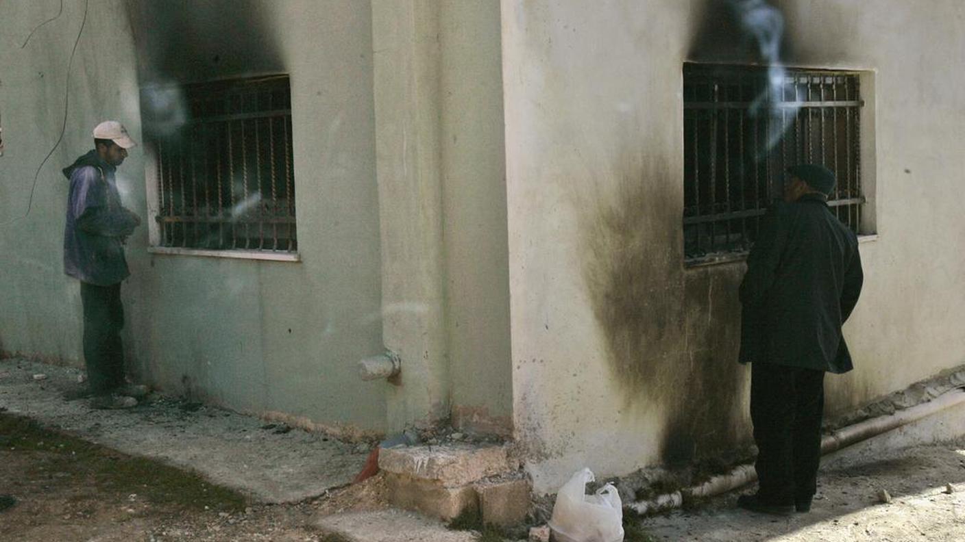 Fonti locali riferiscono di aver visto quattro figure, da loro ritenute coloni ebrei, mentre lanciavano bottiglie incendiarie (foto d'archivio)