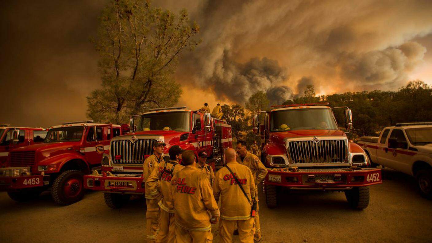 Per l'emergenza sono stati schierati 9'000 pompieri