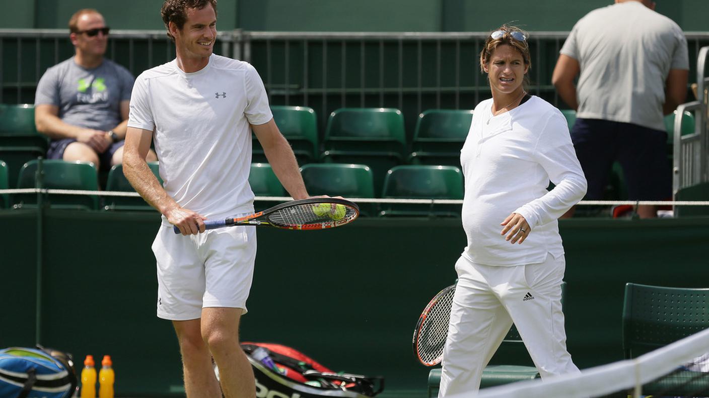 Murray e Mauresmo durante un allenamento a Wimbledon: la gravidanza era evidente