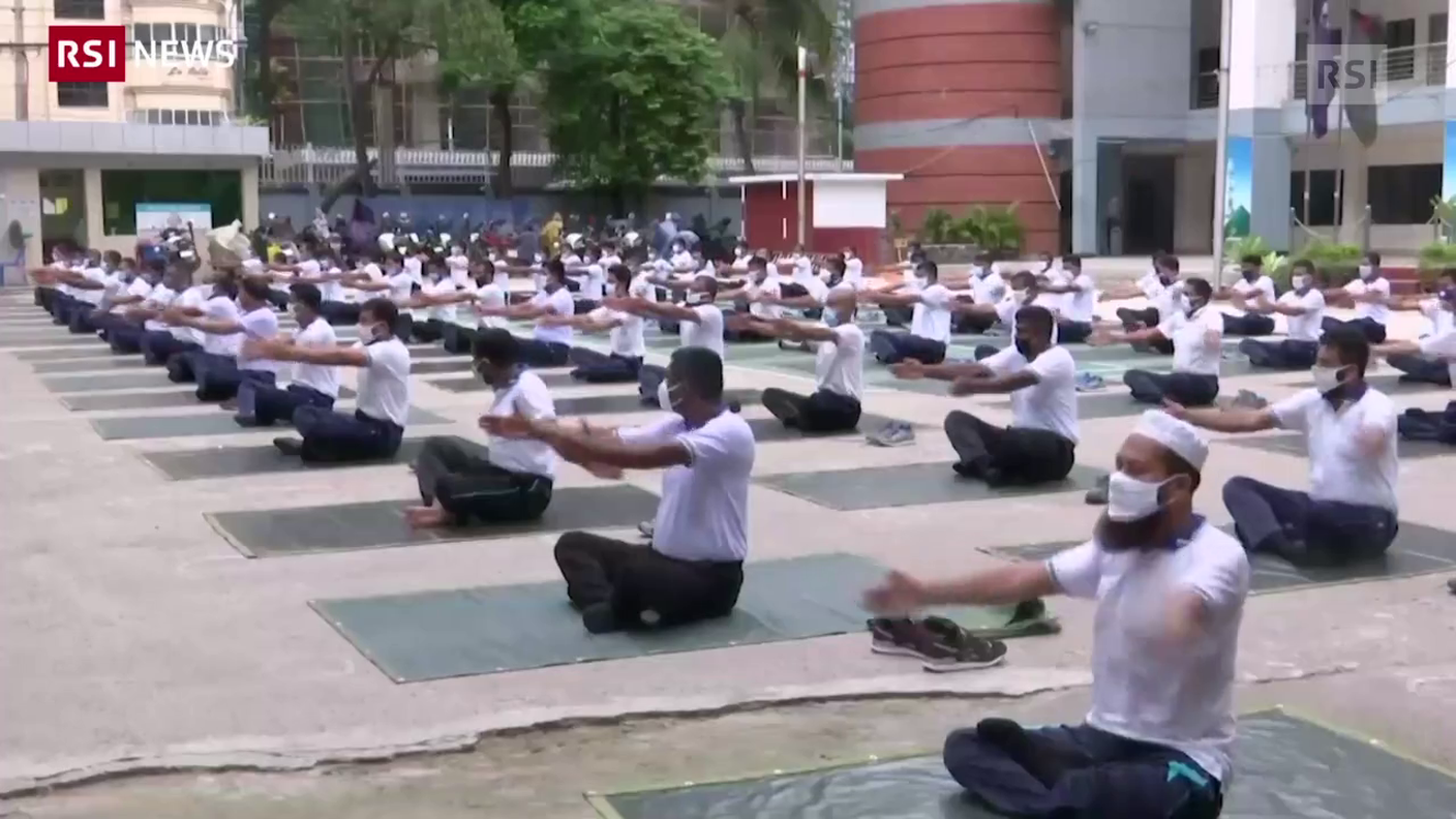 Yoga tra i poliziotti