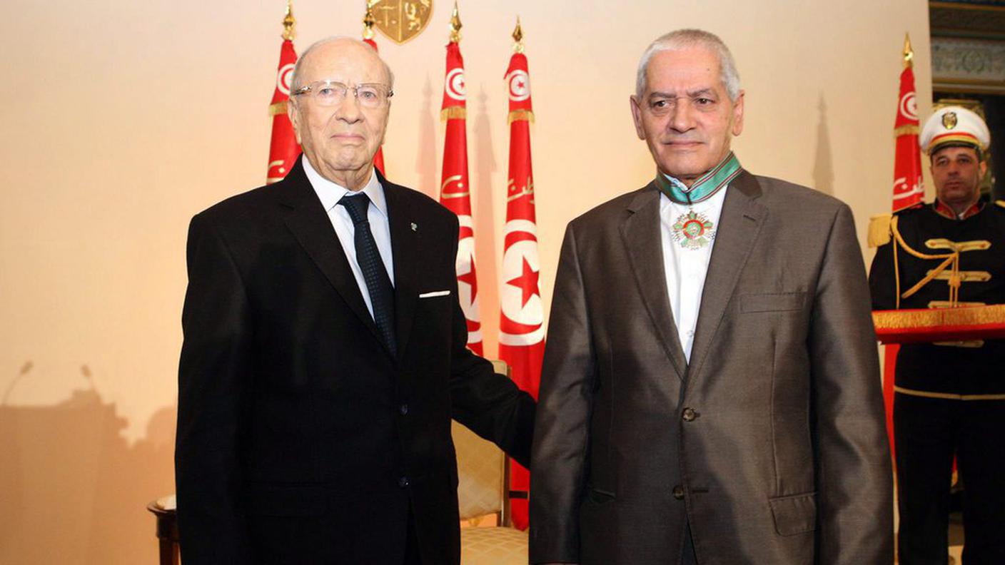 Premiati con la legione d'onore dal presidente tunisino Essebsi, rispettivamente: Houcine Abbassi del sindacato UGGT...