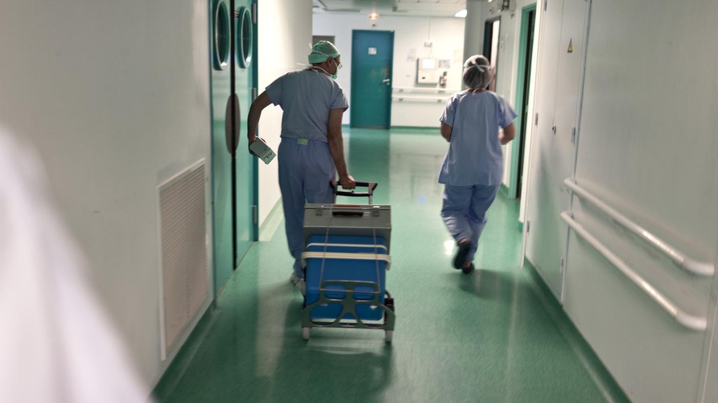 Il padre ha potuto accompagnare la figlia in ospedale