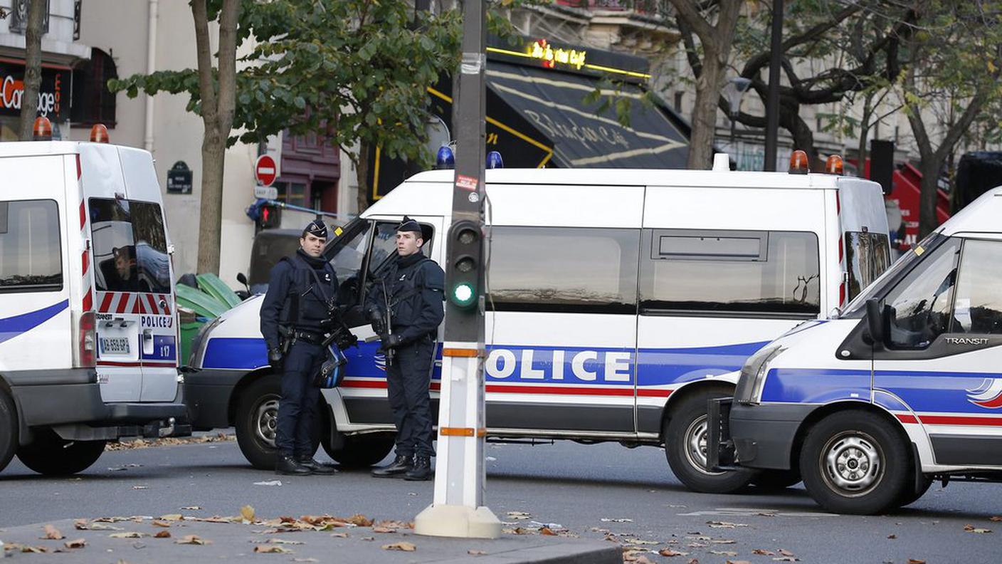 Parigi ancora blindata dopo gli attentati