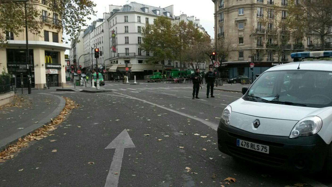 La polizia presidia tutta la città