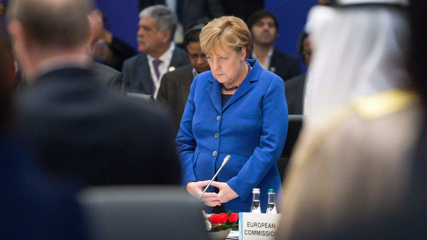Un minuto di silenzio al G20 - La cancelliera tedesca Angela Merkel
