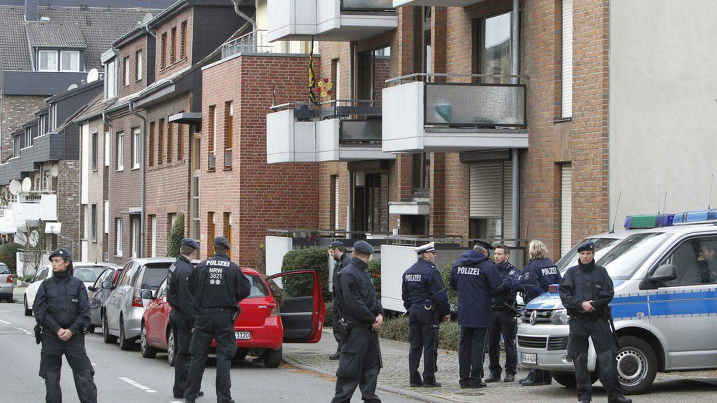 L'intervento della polizia tedesca ad Aalsdorf
