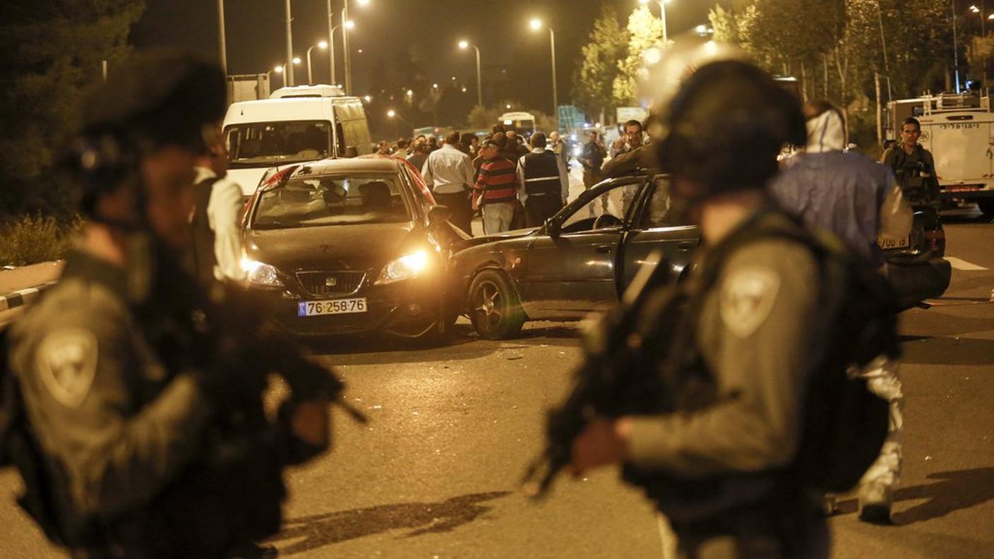 Soldati israeliani nella zona della sparatoria