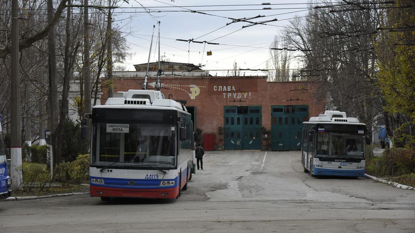 Treni e camion bloccati fino a nuovo avviso