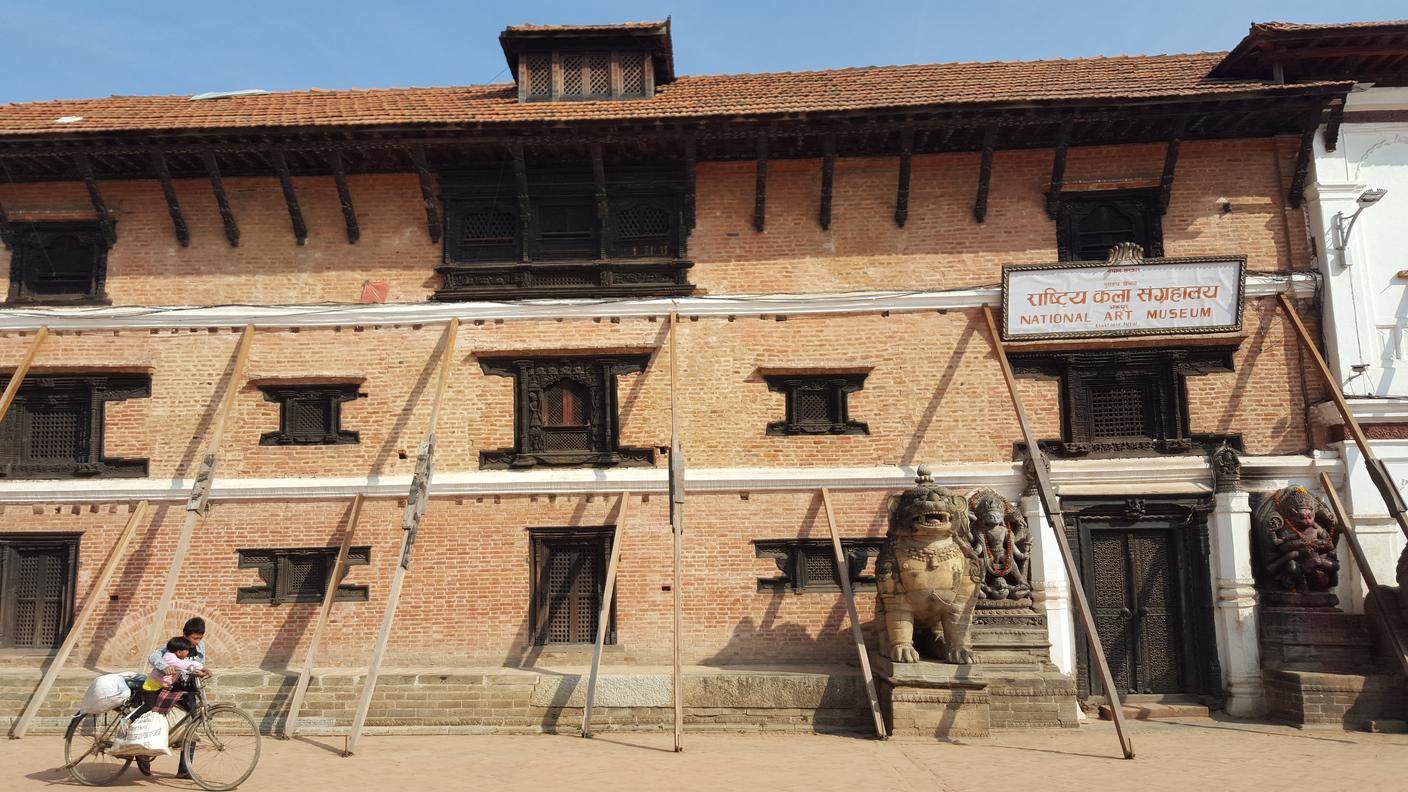 Edifici puntellati, per evitare che crollino