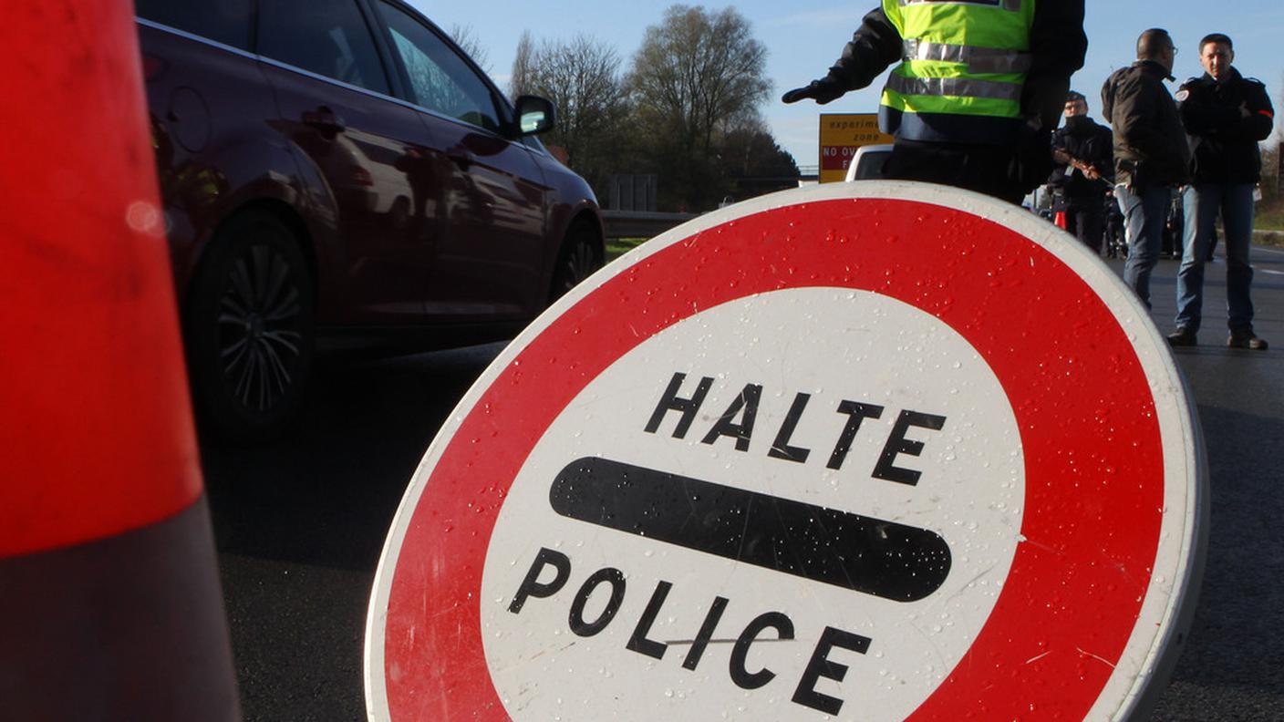 Polizia francese al lavoro