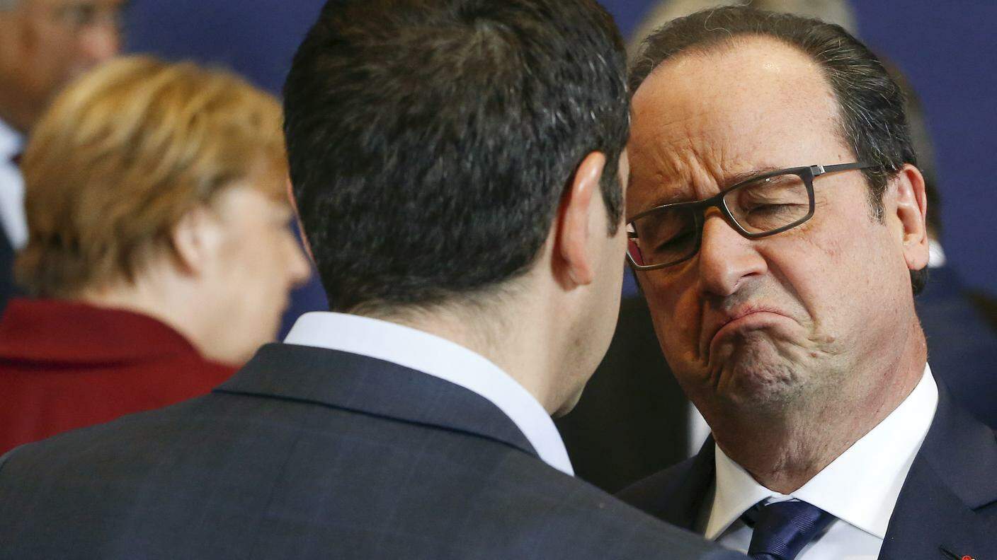 Hollande punta a un accordo "vincolante"