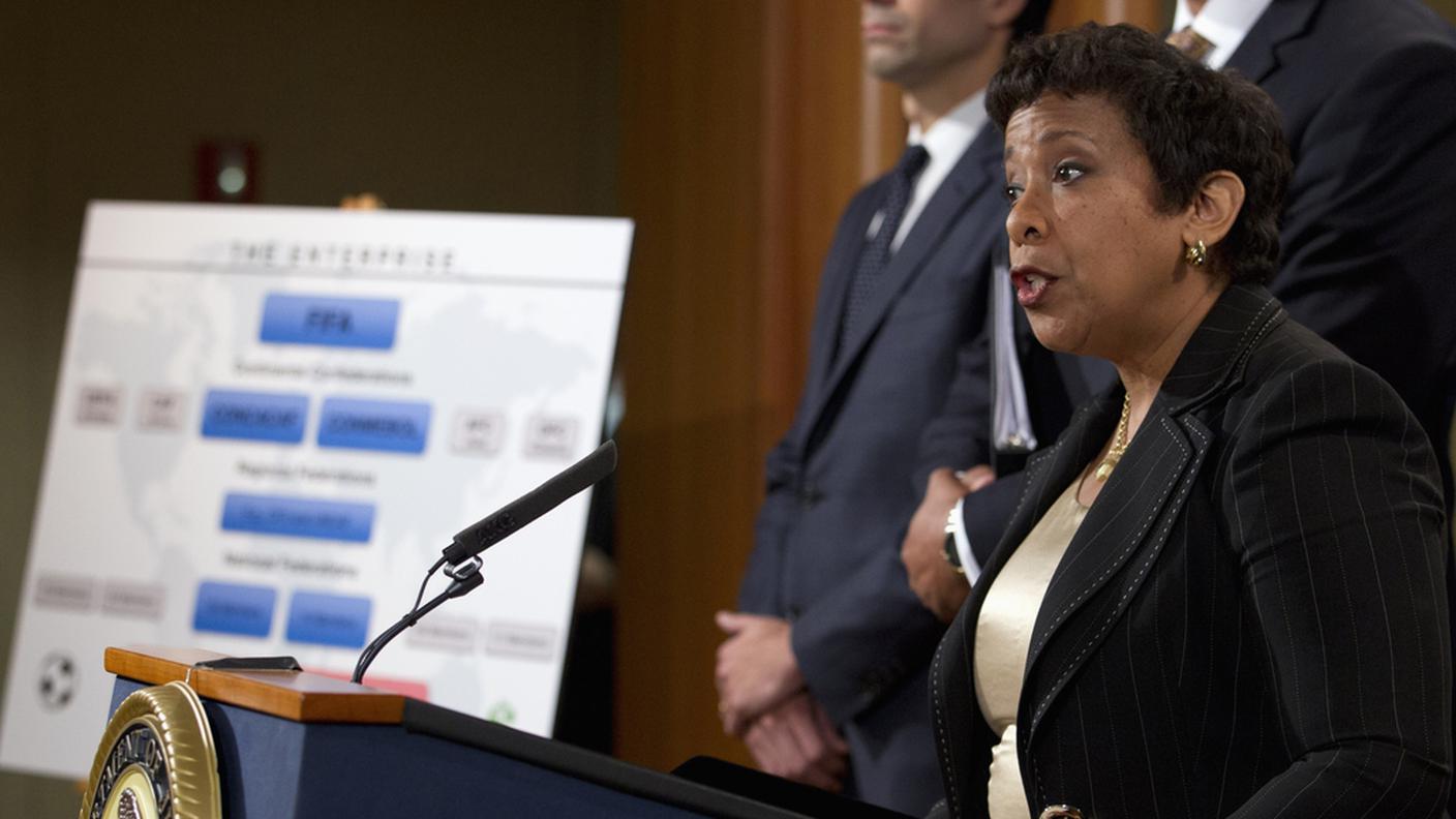 Loretta Lynch nel corso della conferenza stampa