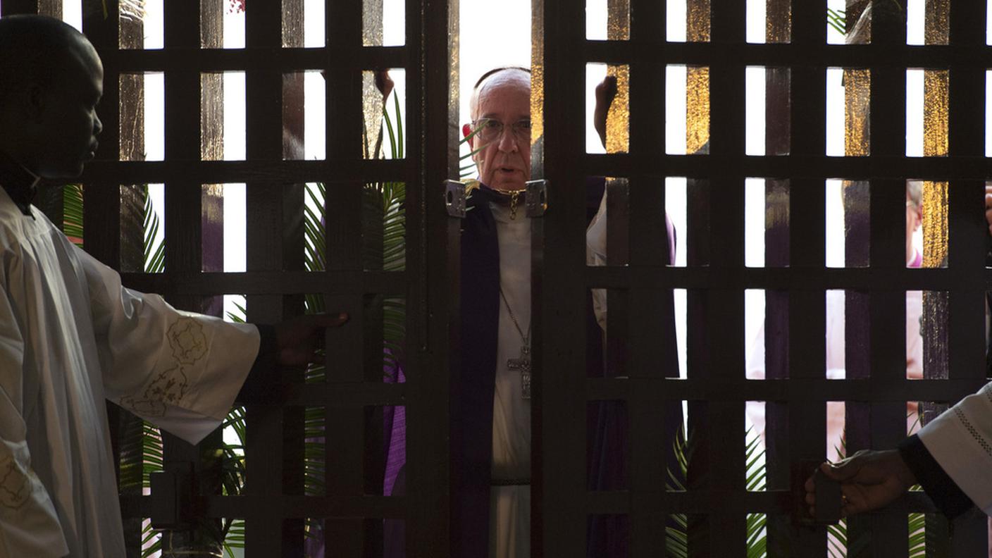 Francesco ha già aperto la prima porta santa del Giubileo: a fine novembre a Bangui