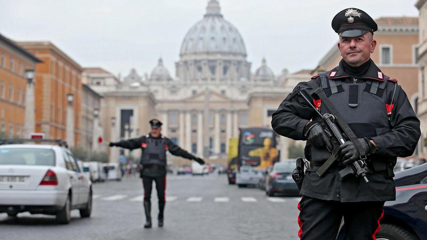 Imponente dispositivo di sicurezza in città