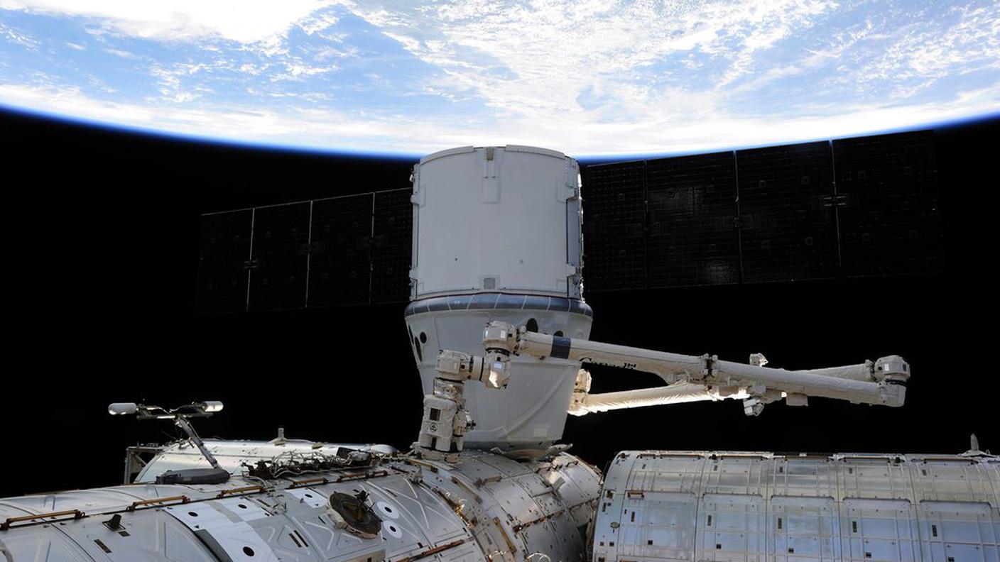 Cenone anche a 400 chilometri dalla Terra