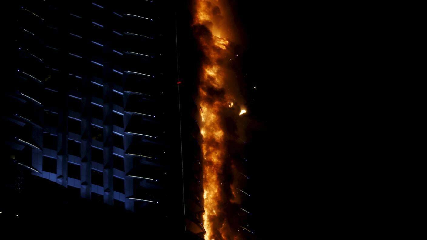 L'incendio a Dubai