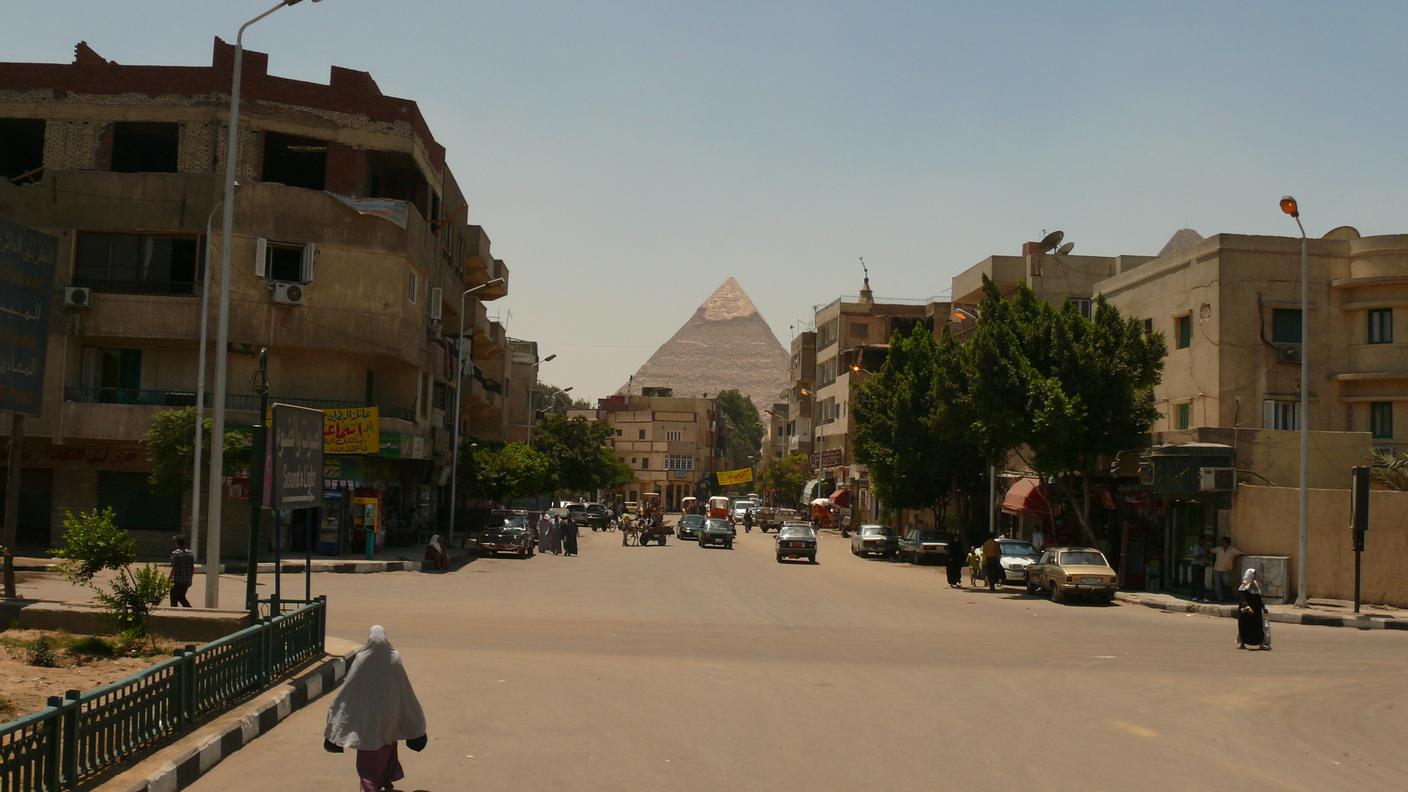 La strada in cui è avvenuto l'attacco collega il Cairo a Giza