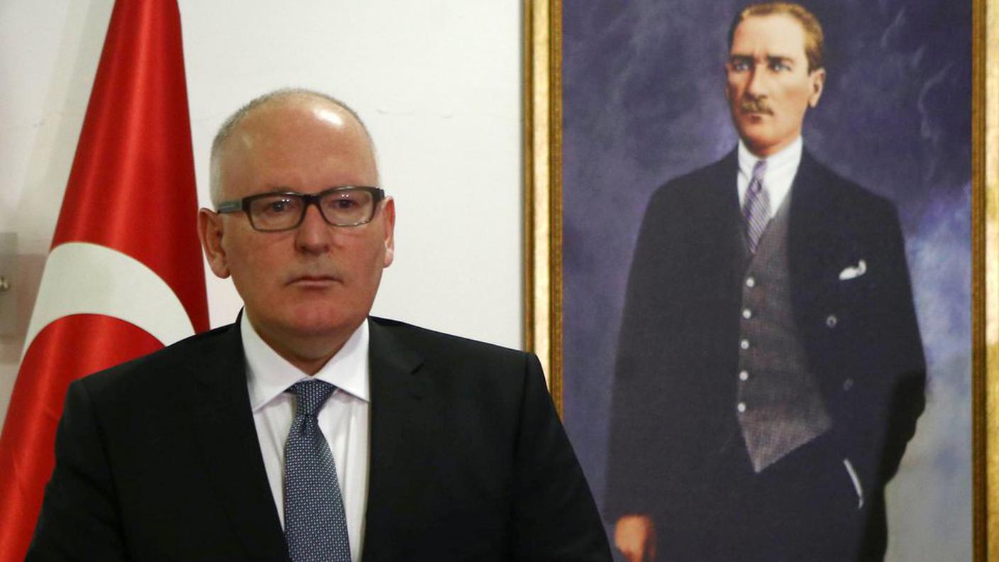 Timmermans lunedì ad Ankara per discutere di migranti