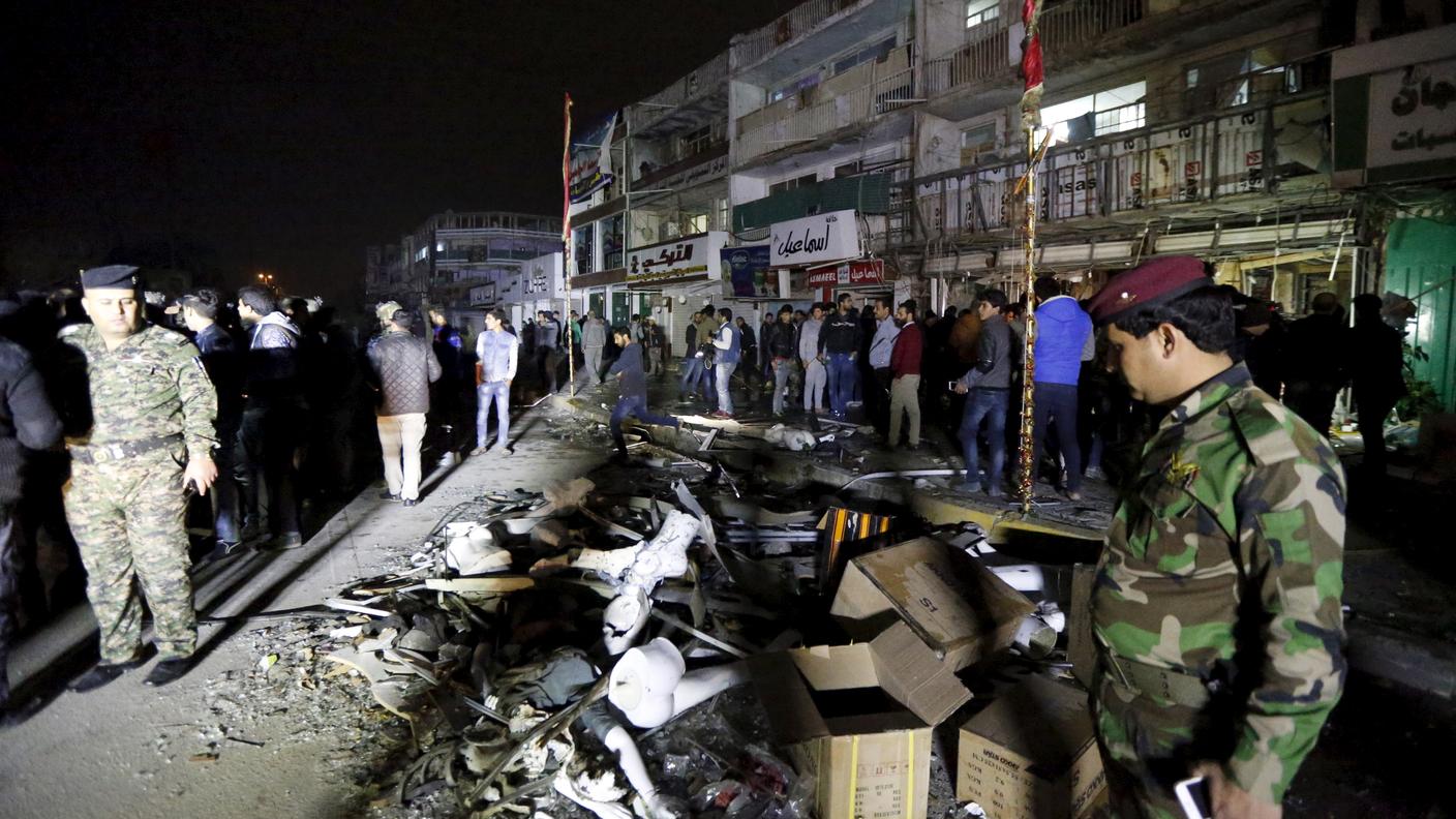 Baghdad, fuori dal centro commerciale