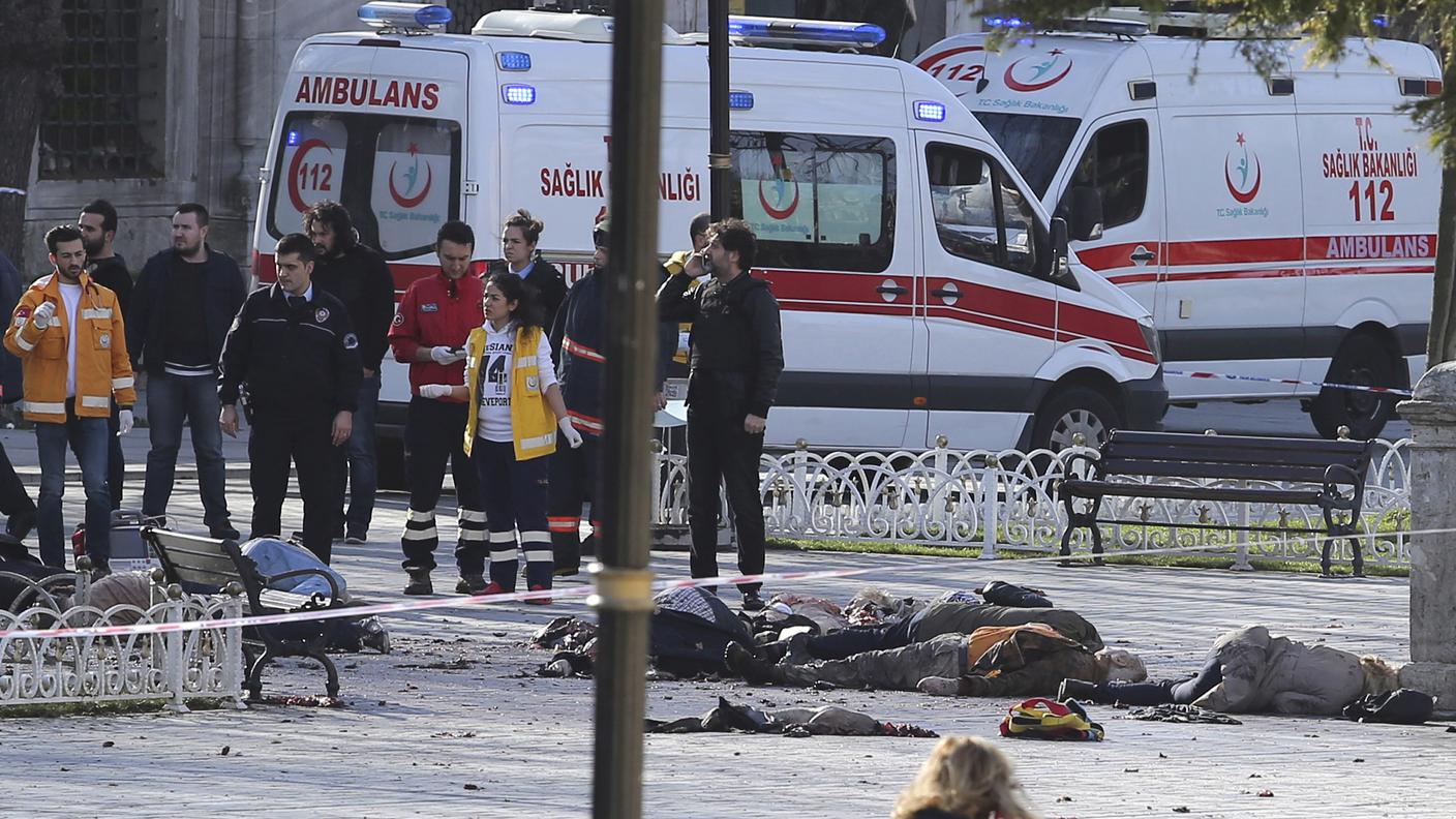 Morti e feriti nel distretto di Sultanahmet 