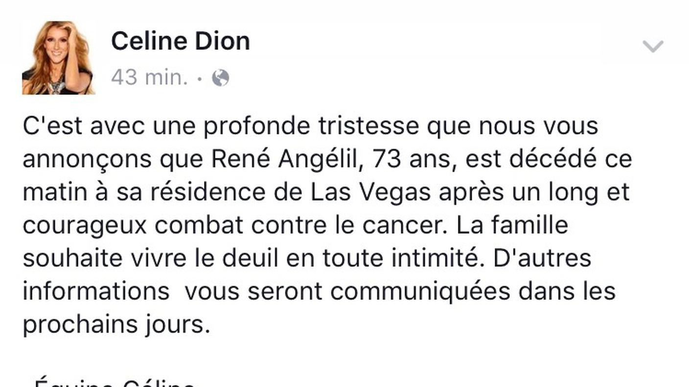 Il post in due lingue dello staff della cantante sulla sua pagina Facebook